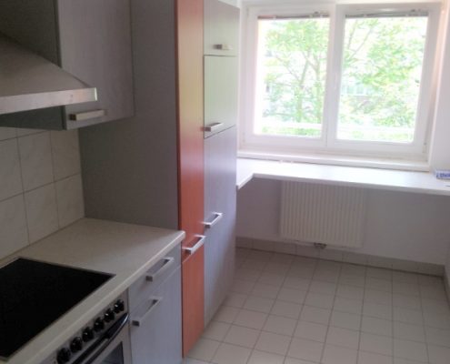 1120 Küche Balkonwohnung