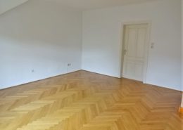 1130 Sanierungsbedürftige Wohnung