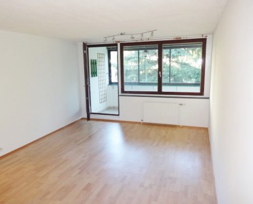 Wohnung Mit Verglaster Loggia