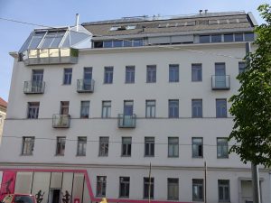 Sanierter, moderner Altbau