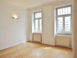 helles und freundliches Altbaubüro