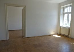 Altbauwohnung mit Flügeltüren