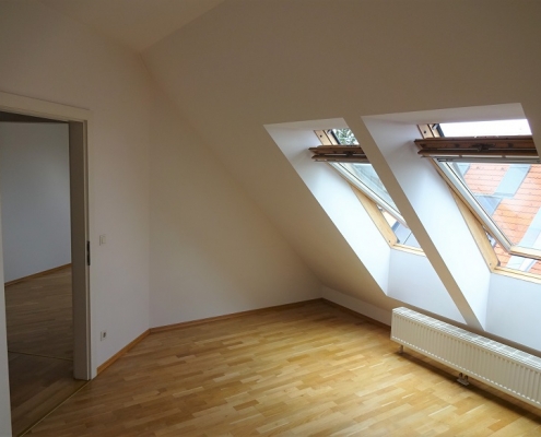 6 Maisonette Mit Dachschraegen In 1180 - Dachgeschoss Maisonette in Währing