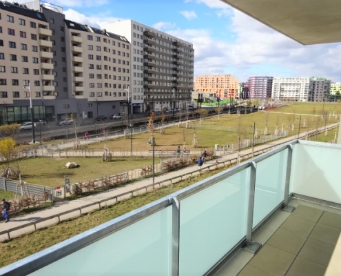 Neubau Erstbezug mit Freifläche