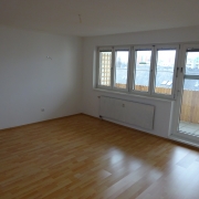 Wohnungsverkauf   Wohnzimmer Mit Loggia