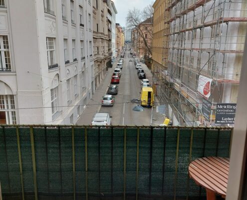 Wohnungsverkauf 1040 Wien Theresianumgasse mit Balkon