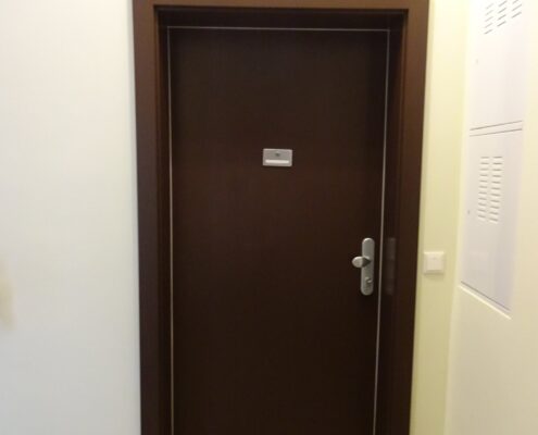 Wohnungseingangstuerentausch-Brandschutztuer-Wien