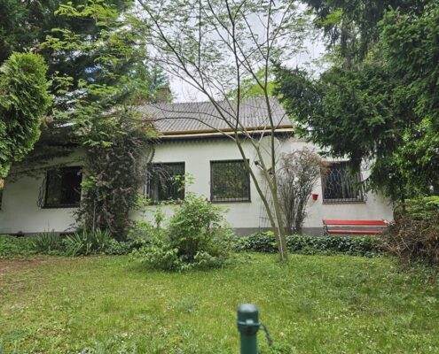 Haus mit großem Garten