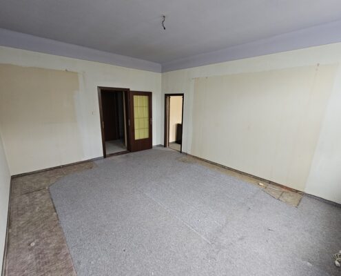 Altbausanierung in 1160 Wien Wohnzimmer alt
