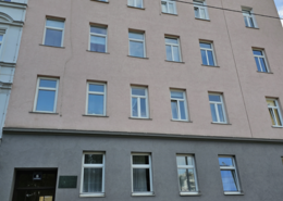 Wohnungsverkauf Brigittenau, sanierungsbedürftig, Wohnung mit Aussicht auf Park und Skyline, nähe Wallensteinstraße